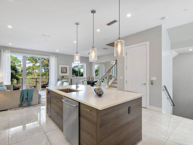 Home for rent at 1841 NW 42nd Drive - photo 6748687