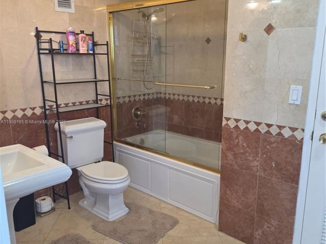 Apartment for rent  Unit #1401 - photo 6807661