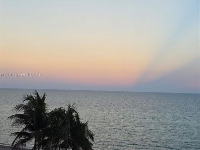 Apartment for rent  Unit #1401 - photo 6807673