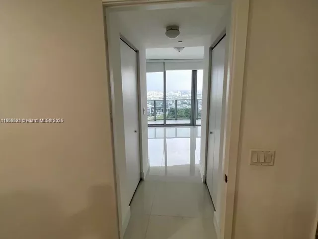 Apartment for sale  Unit #3100 - photo 6743826