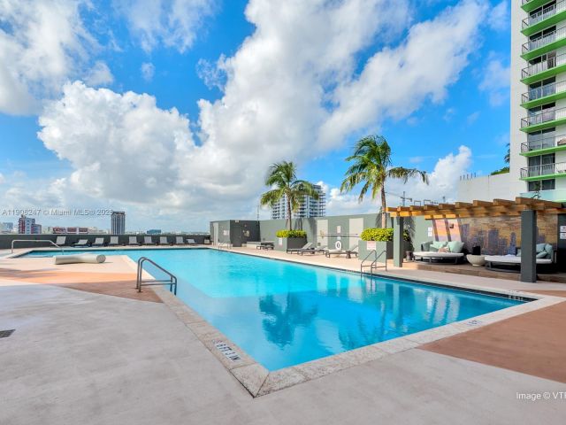 1-bedroom condo for sale in Miami - 1750 N Bayshore Dr 4503 - MondialRealty