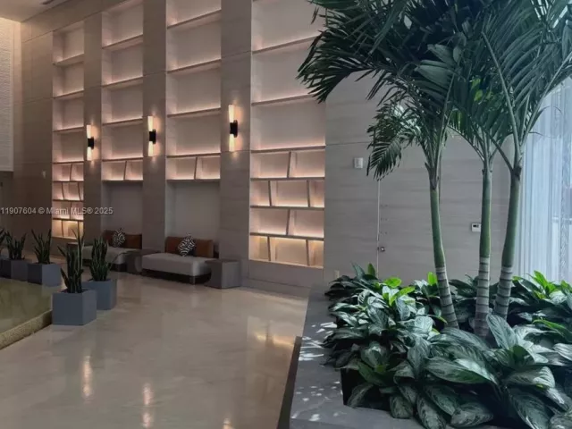 1-bedroom condo for sale in Sunny Isles Beach - 18201 Collins Ave 1408 - MondialRealty