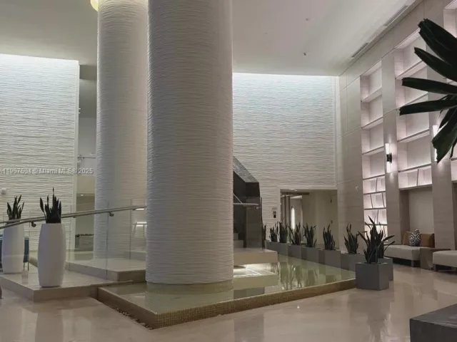 1-bedroom condo for sale in Sunny Isles Beach - 18201 Collins Ave 1408 - MondialRealty