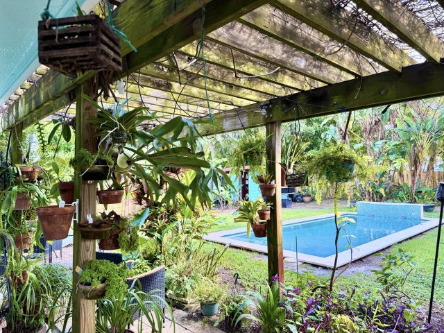 Home for rent at 376 SW 2nd Street - photo 6830175