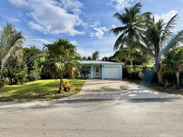 Home for rent at 376 SW 2nd Street - photo 6830187