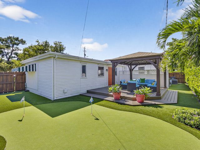 Home for sale at 6916 Garden Avenue - photo 6775111