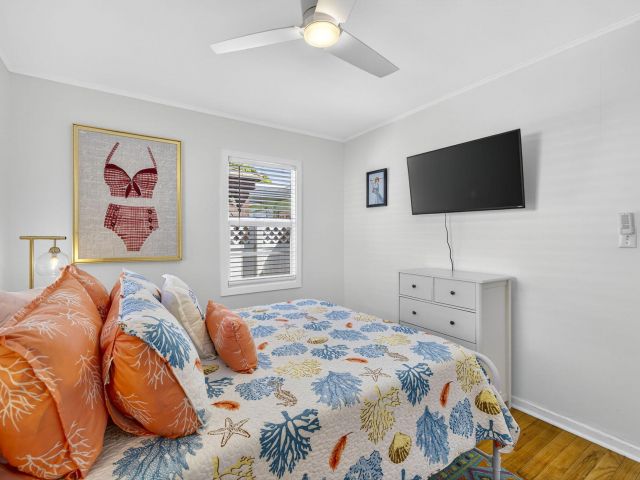 Home for sale at 6916 Garden Avenue - photo 6775122