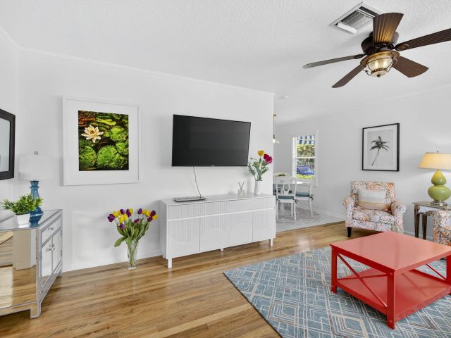 Home for sale at 6916 Garden Avenue - photo 6775126