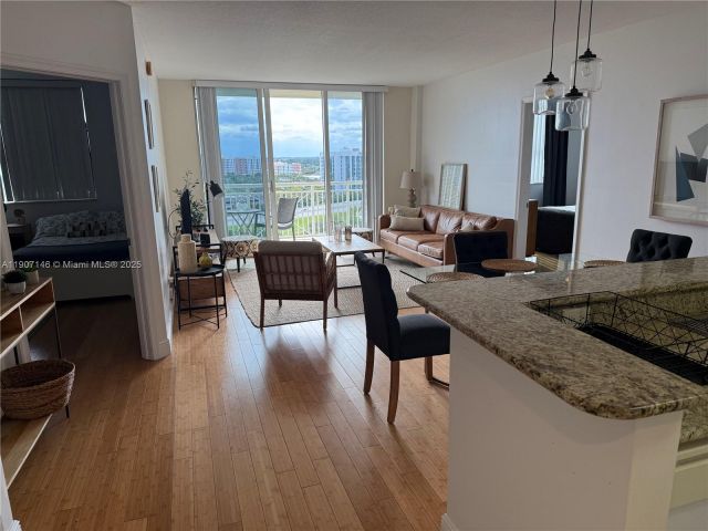 2-bedroom condo for rent in Aventura - 19501 W Country Club Dr 1405 - MondialRealty
