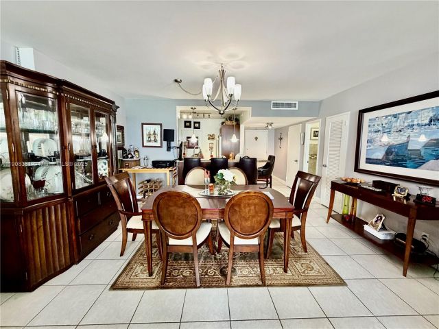 Apartment for sale  Unit #14M - photo 7428685