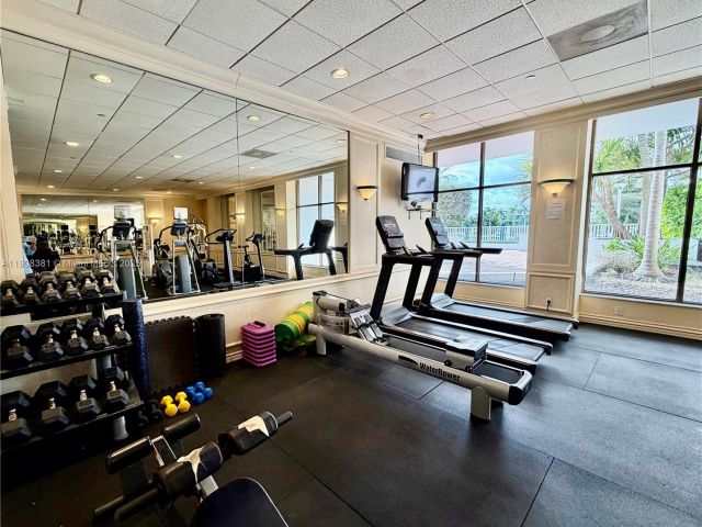 Apartment for sale  Unit #14M - photo 7428703