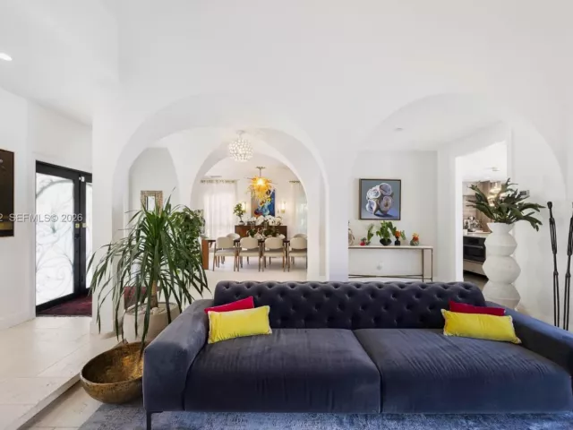 5-bedroom home for sale in Bay Harbor Islands - 1233 102nd St - MondialRealty