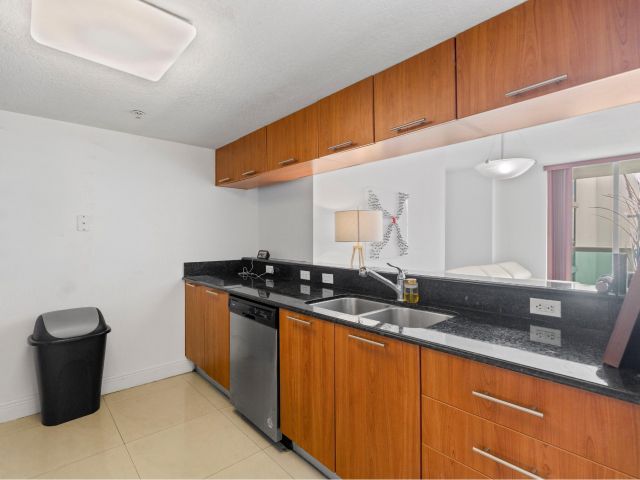 Apartment for sale  Unit #3802 - photo 6757116