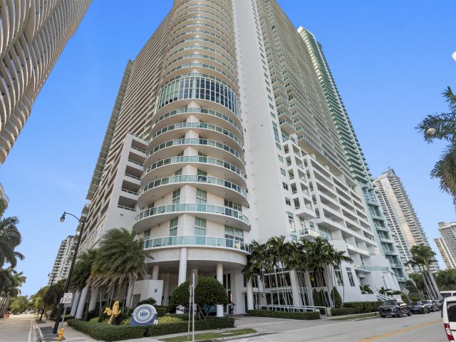 Apartment for sale  Unit #3802 - photo 6757124