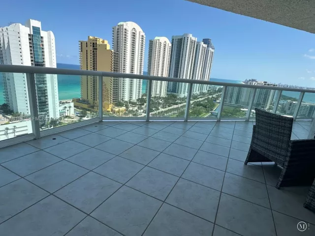 2-bedroom condo for sale in Sunny Isles Beach - 16400 Collins Ave 2342 - MondialRealty