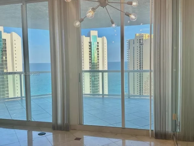 2-bedroom condo for sale in Sunny Isles Beach - 16400 Collins Ave 2342 - MondialRealty
