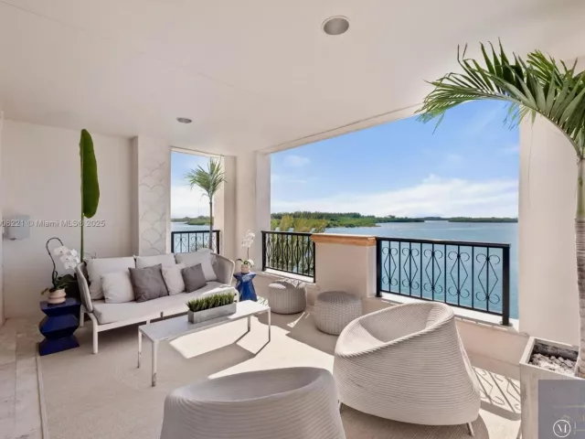 3-bedroom condo for rent in Miami Beach - 5142 Fisher Island Dr 5142 - MondialRealty