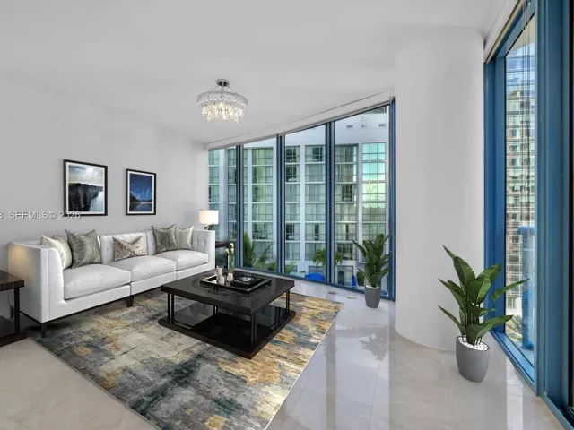 1-bedroom condo for sale in Fort Lauderdale - 333 Las Olas Way 1208 - MondialRealty