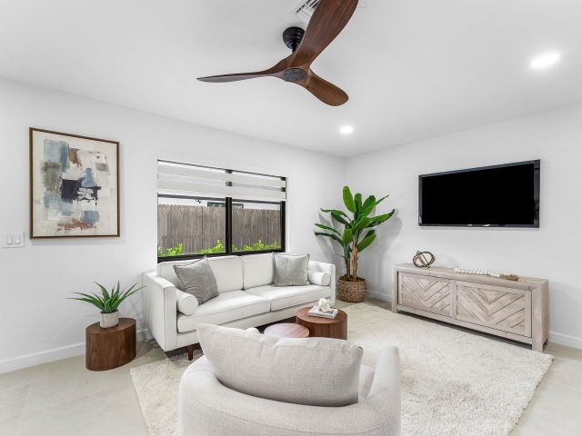 Home for sale at 608 SE 2nd Avenue - photo 6764764