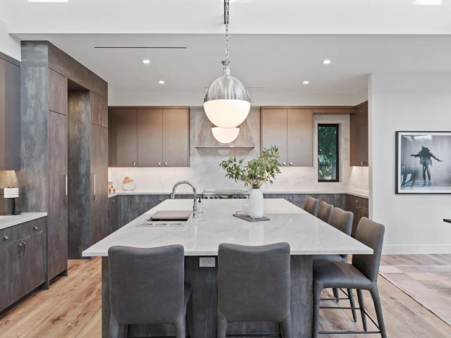 Home for rent at 214 28th Street - photo 6745265