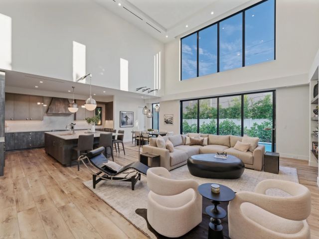 Home for rent at 214 28th Street - photo 6745266