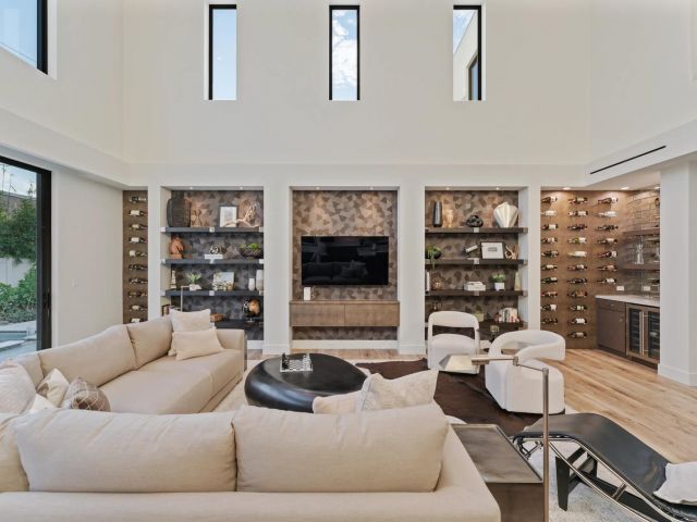 Home for rent at 214 28th Street - photo 6745268