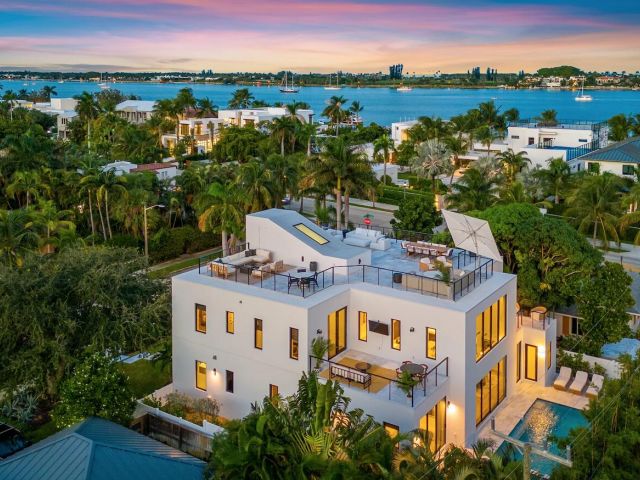 Home for rent at 214 28th Street - photo 6745274