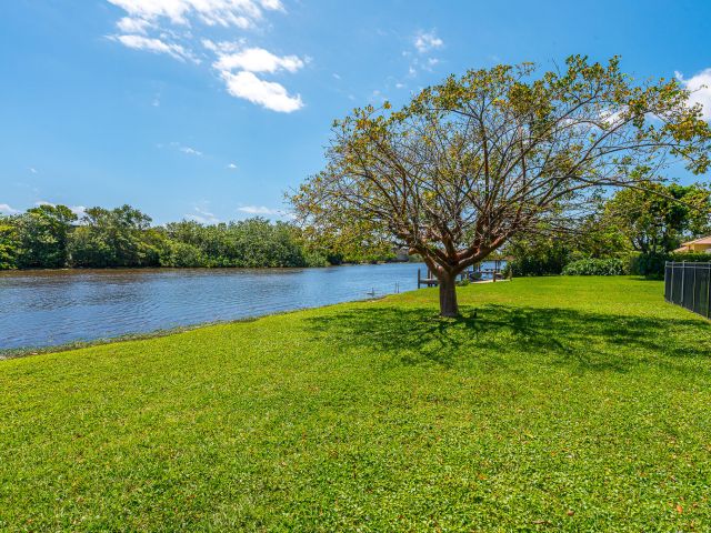 Home for sale at 1124 Carambola Circle - photo 6745285