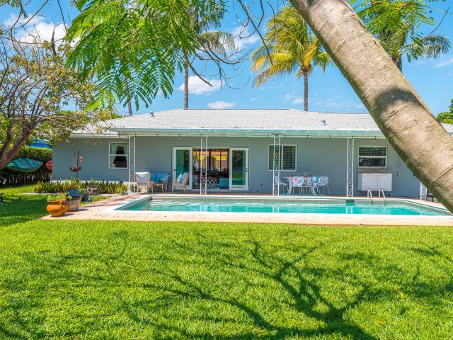 Home for sale at 1124 Carambola Circle - photo 6745288