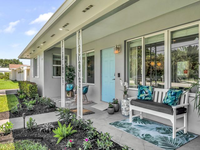 Home for sale at 1124 Carambola Circle - photo 6745293