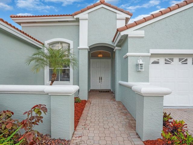 Home for rent at 18544 Ocean Mist Drive - photo 6748585