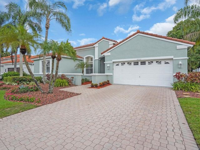 Home for rent at 18544 Ocean Mist Drive - photo 6748586