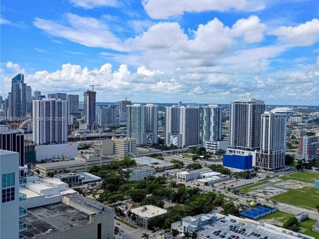 Apartment for sale  Unit #4007 - photo 7444793