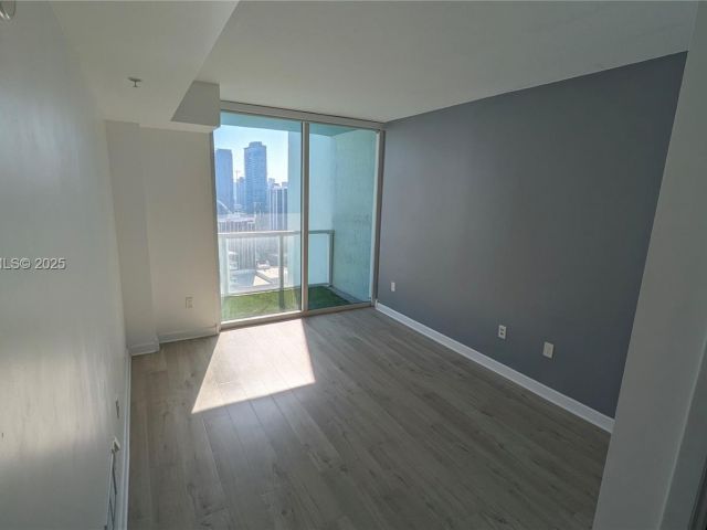 Apartment for sale  Unit #4007 - photo 7444794