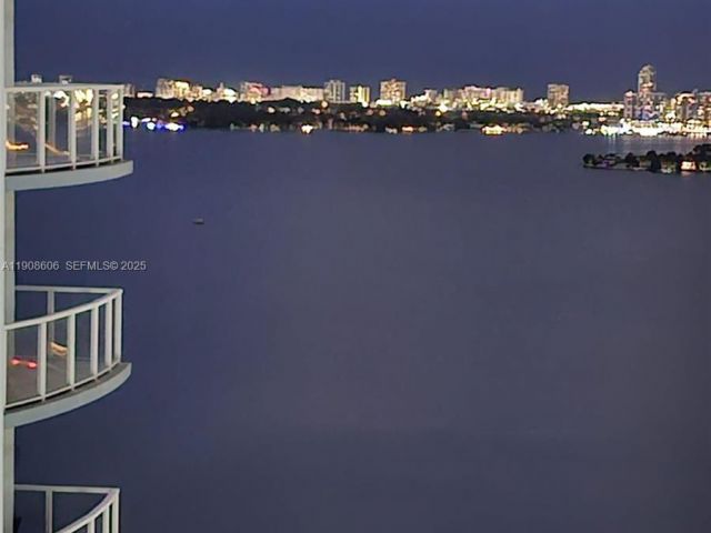 Apartment for sale  Unit #4007 - photo 7444801