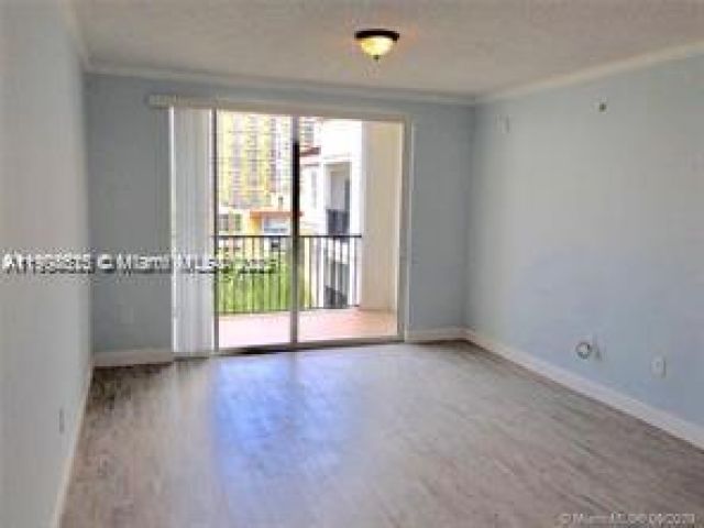 1-bedroom condo for rent in Sunny Isles Beach - 17125 N Bay Rd 3601 - MondialRealty