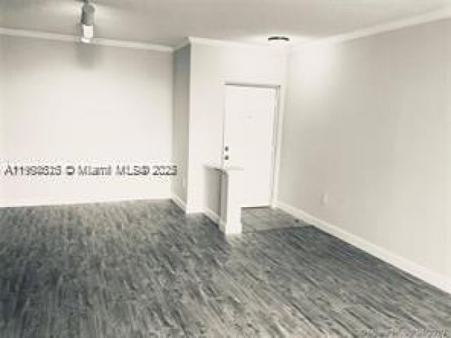 1-bedroom condo for rent in Sunny Isles Beach - 17125 N Bay Rd 3601 - MondialRealty