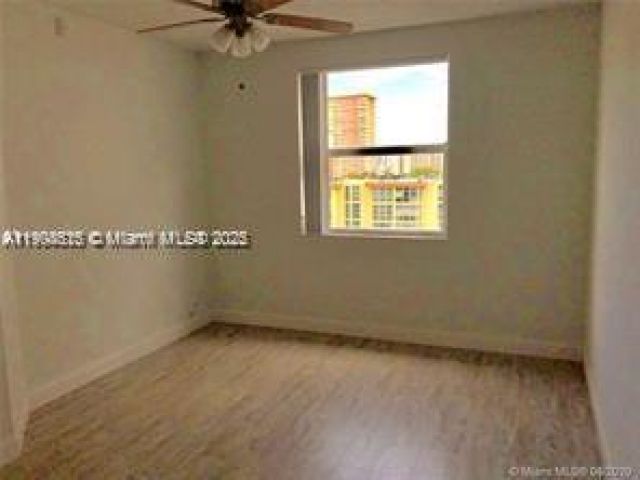 1-bedroom condo for rent in Sunny Isles Beach - 17125 N Bay Rd 3601 - MondialRealty