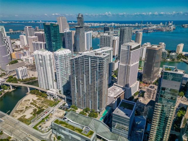 Apartment for sale  Unit #2505 - photo 6745210