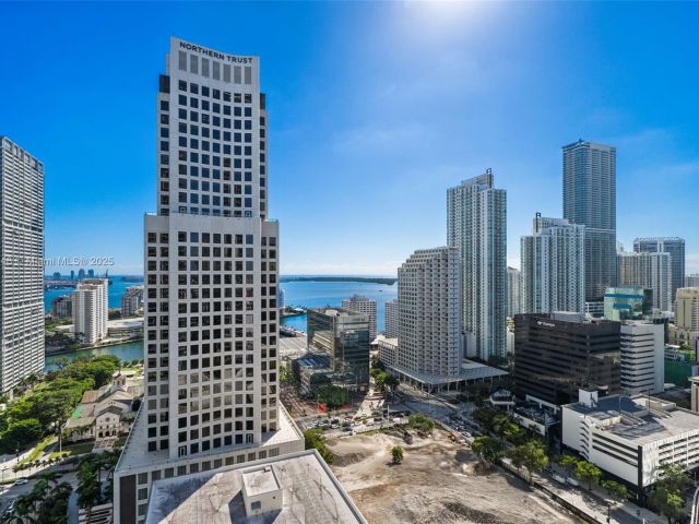 Apartment for sale  Unit #2505 - photo 6745213