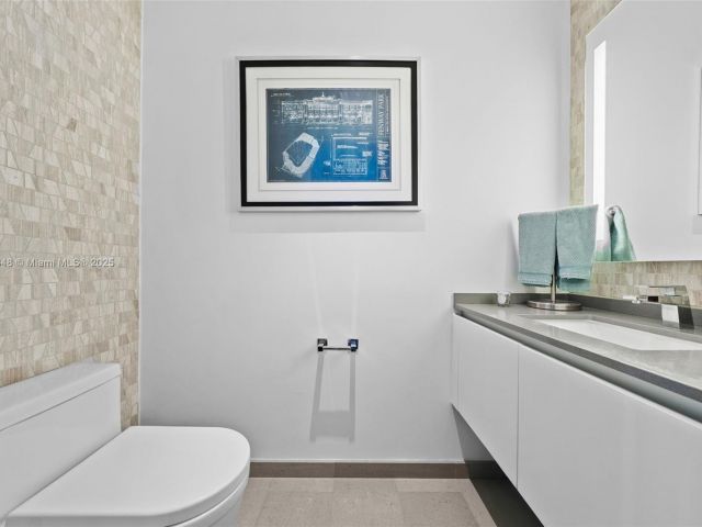 Apartment for sale  Unit #2505 - photo 6745220