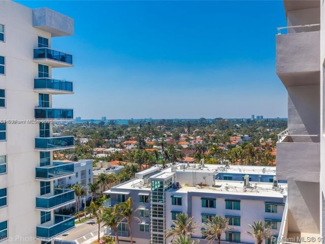 1-bedroom condo for rent in Surfside - 9225 Collins Ave 1006 - MondialRealty