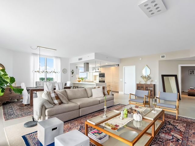 Apartment for sale  Unit #902 - photo 6752495