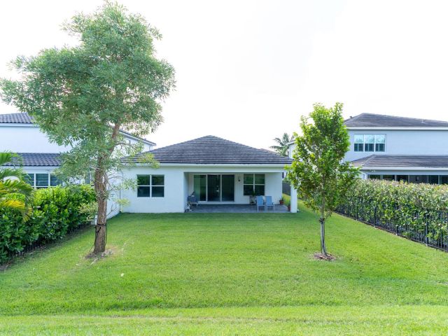 Home for rent at 15210 Seaglass Terrace Lane - photo 6771053