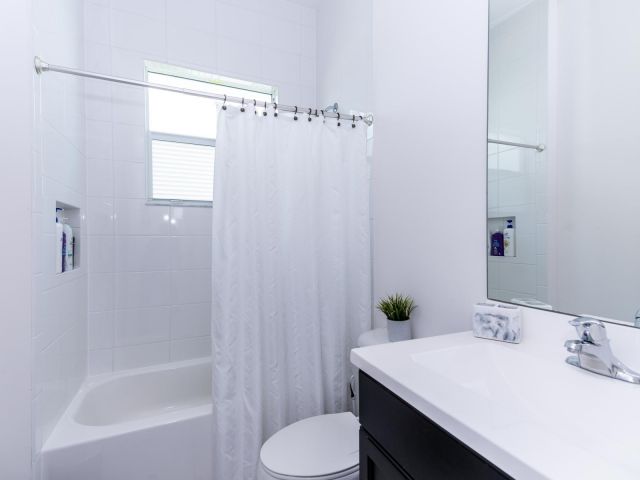 Home for rent at 15210 Seaglass Terrace Lane - photo 6771058