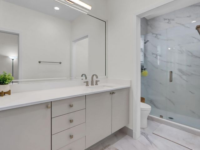 Home for rent at 6564 Somerset Circle - photo 6748541