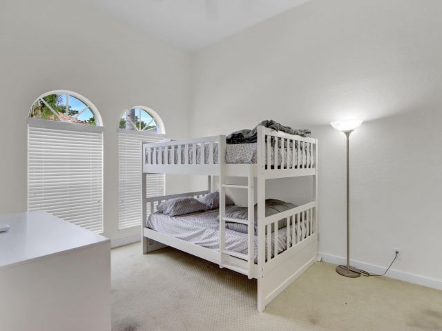 Home for rent at 6564 Somerset Circle - photo 6748542