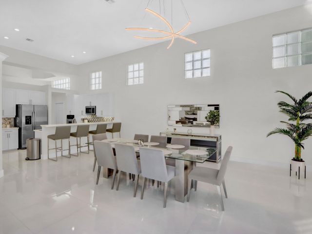 Home for rent at 6564 Somerset Circle - photo 6748547