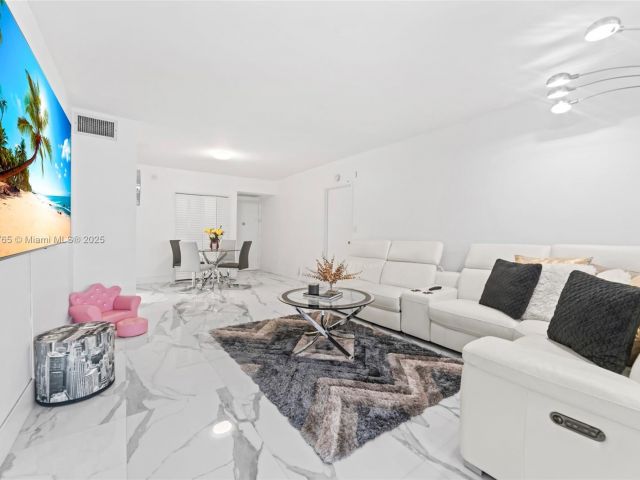 Apartment for sale  Unit #716 - photo 6745897