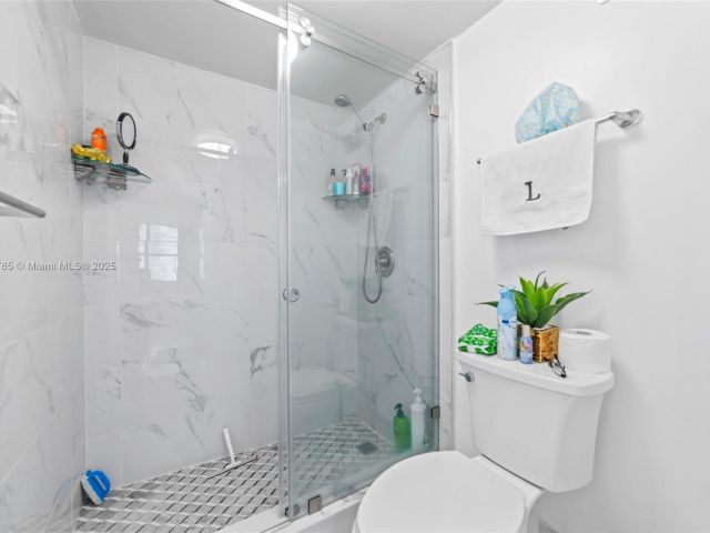 Apartment for sale  Unit #716 - photo 6745899